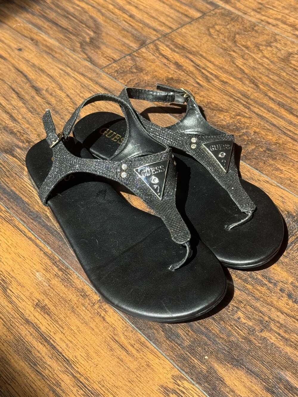 Guess GFCARMELA5 Black Glitter Thong Sandals Size 7